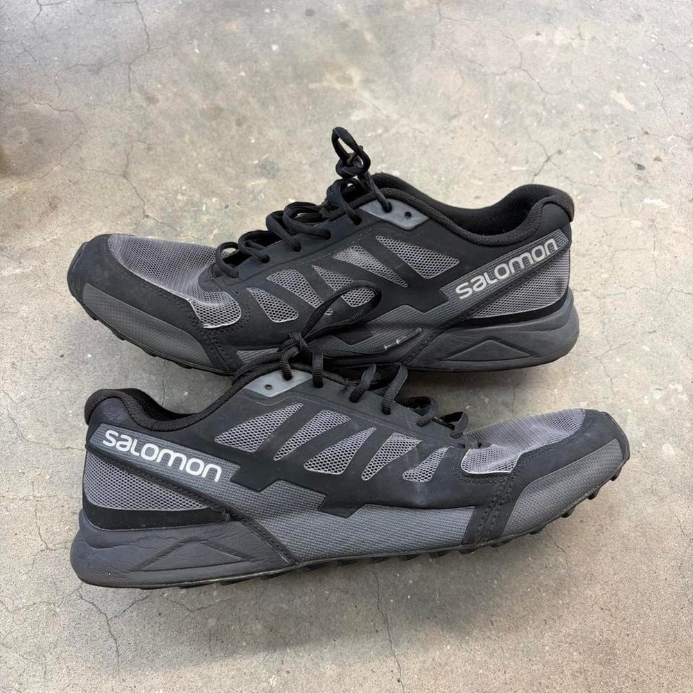 Salomon shoes Size 11